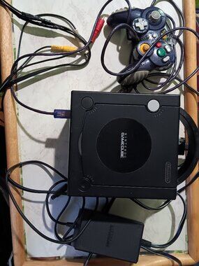 Gamecube Black Console Tested System + Controller AV Cable AC Adapter